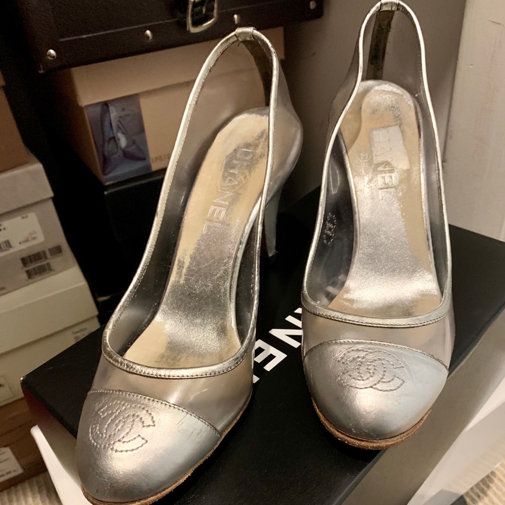 Chanel pumps
